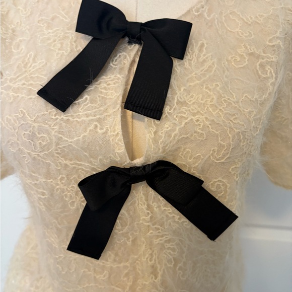 Joie Cream Lace Bow Front Peplum Top S | New with Tags - Picture 3 of 3